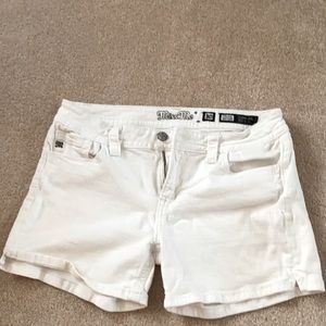 White mid-rise shorts